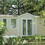 Mobil-home Cosy Avec Terrasse - 5 Pers. - Api-1-52-1983 Kemping *